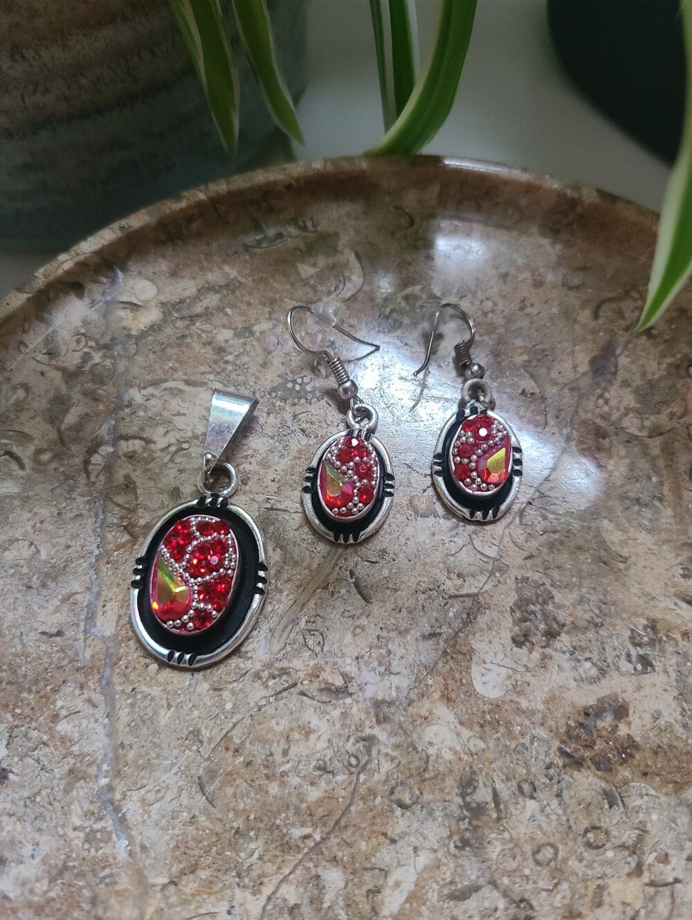 Handmade in Mexico Sterling Silver 925 Red Beaded Seed Bead Pendant Earrings